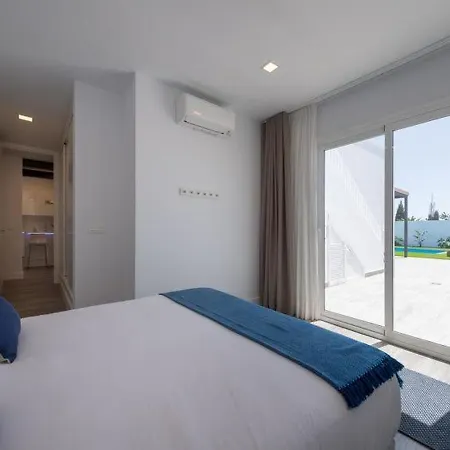 Playa Blanca Sleeps 6 Pool Air Con Wifi *
